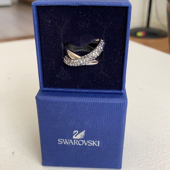 Swarovski Crystal Dust Cross Cry Ring - Picture 2 of 4